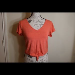 New with tags ribbed v neck front tie wonderly Top